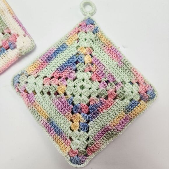 Vintage Set of 2 Handmade Crocheted Square Pot Holders - Picture 3 of 5
